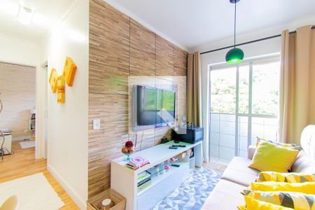 Sala de apartamento para alugar com 2 quartos, 50m² em Jardim Santa Terezinha (zona Leste), São Paulo