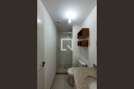 Banheiro de kitnet/studio à venda com 2 quartos, 38m² em Liberdade, São Paulo