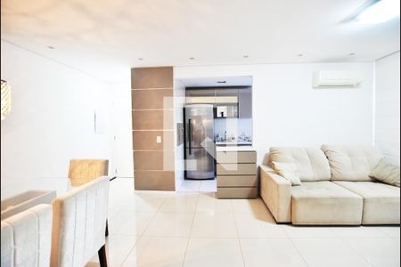 Sala de apartamento para alugar com 2 quartos, 58m² em Camaquã, Porto Alegre