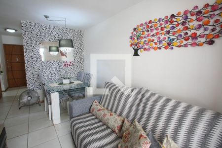 Sala de apartamento à venda com 2 quartos, 57m² em Pechincha, Rio de Janeiro