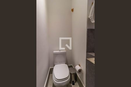 Lavabo de apartamento para alugar com 3 quartos, 300m² em Jardim Fonte do Morumbi, São Paulo