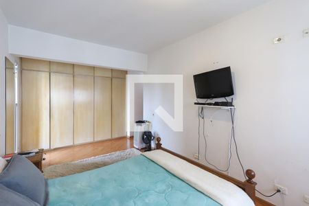 Apartamento à venda com 219m², 4 quartos e 4 vagas Apartamento à venda com 219m², 4 quartos e 4 vagasSuíte 1