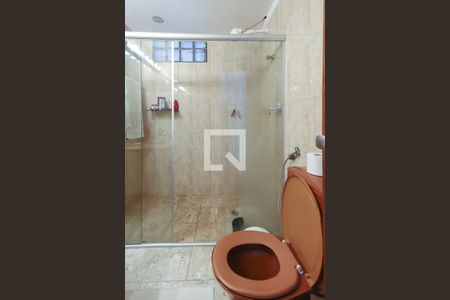 Apartamento à venda com 219m², 4 quartos e 4 vagas Apartamento à venda com 219m², 4 quartos e 4 vagasBanheiro da Suíte 1