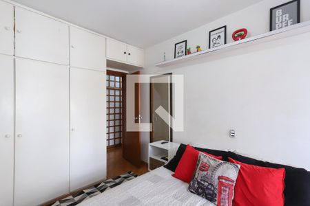 Apartamento à venda com 219m², 4 quartos e 4 vagas Apartamento à venda com 219m², 4 quartos e 4 vagasSuíte 2