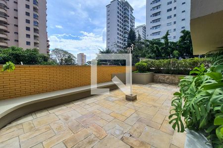 Apartamento à venda com 219m², 4 quartos e 4 vagas Apartamento à venda com 219m², 4 quartos e 4 vagasJardim