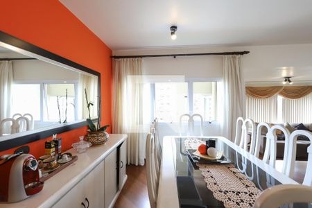 Apartamento à venda com 219m², 4 quartos e 4 vagasSala