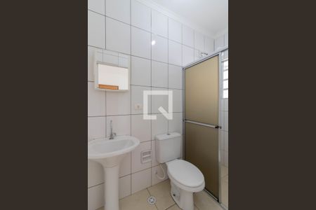 Casa à venda com 240m², 4 quartos e 1 vaga Casa à venda com 240m², 4 quartos e 1 vagaBanheiro da Suíte 1 - Casa 2