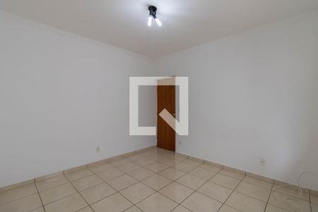 Casa à venda com 240m², 4 quartos e 1 vaga Casa à venda com 240m², 4 quartos e 1 vagaSuíte 2 - Casa 2