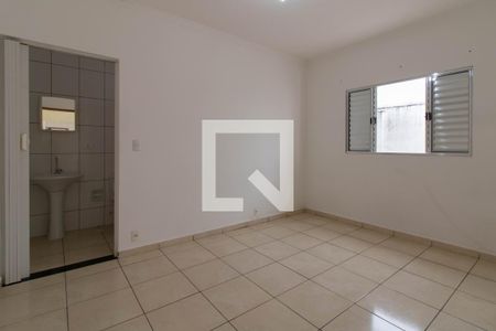 Casa à venda com 240m², 4 quartos e 1 vaga Casa à venda com 240m², 4 quartos e 1 vagaSuíte 1 - Casa 2