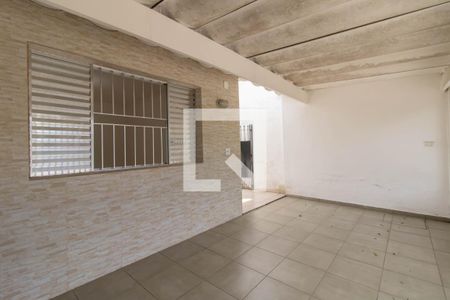 Casa à venda com 240m², 4 quartos e 1 vaga Casa à venda com 240m², 4 quartos e 1 vagaGaragem