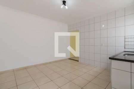 Casa à venda com 240m², 4 quartos e 1 vaga Casa à venda com 240m², 4 quartos e 1 vagaCozinha - Casa 2