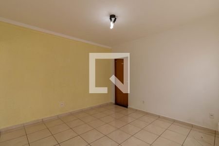 Casa à venda com 240m², 4 quartos e 1 vaga Casa à venda com 240m², 4 quartos e 1 vagaSala - Casa 2