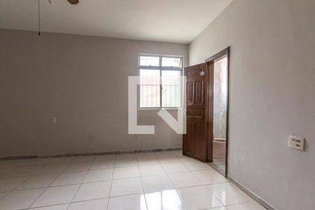 Suíte de casa à venda com 4 quartos, 230m² em Salgado Filho, Belo Horizonte