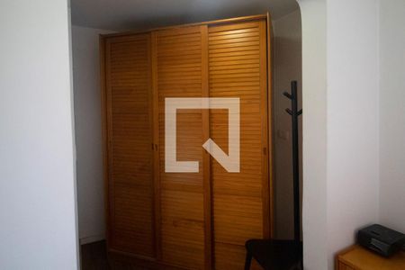 Apartamento para alugar com 56m², 1 quarto e 2 vagas Apartamento para alugar com 56m², 1 quarto e 2 vagasCloset da suíte