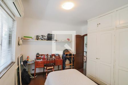 Casa à venda com 400m², 5 quartos e 4 vagas Casa à venda com 400m², 5 quartos e 4 vagasQuarto 4 Suite