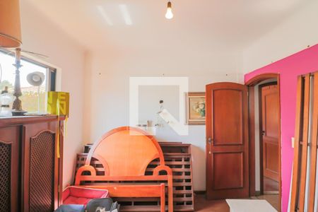 Casa à venda com 400m², 5 quartos e 4 vagas Casa à venda com 400m², 5 quartos e 4 vagasQuarto 2