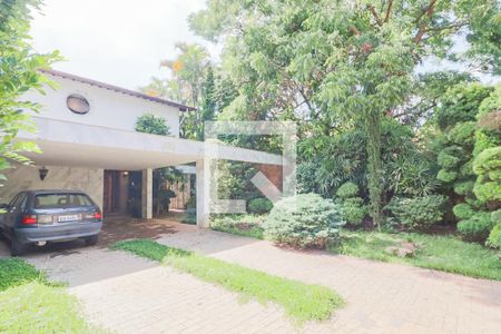 Casa à venda com 400m², 5 quartos e 4 vagas Casa à venda com 400m², 5 quartos e 4 vagasGaragem