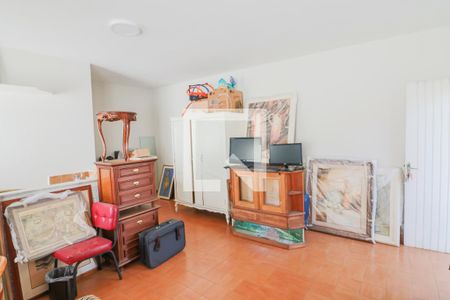 Casa à venda com 400m², 5 quartos e 4 vagas Casa à venda com 400m², 5 quartos e 4 vagasSalão Edicula