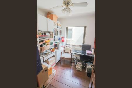 Casa à venda com 400m², 5 quartos e 4 vagas Casa à venda com 400m², 5 quartos e 4 vagasQuarto 3