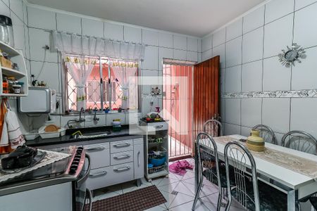 Cozinha de casa à venda com 2 quartos, 129m² em Jardim Henriqueta, Taboão da Serra