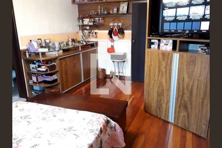 Casa à venda com 5 quartos, 236m² em Planalto, Belo Horizonte