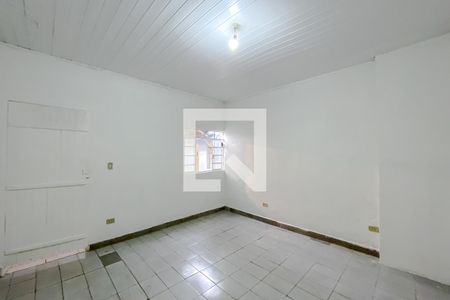 Sala/Quarto de casa para alugar com 1 quarto, 40m² em Vila Invernada, São Paulo