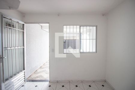 Sala de casa para alugar com 2 quartos, 59m² em Vila Jacuí, São Paulo