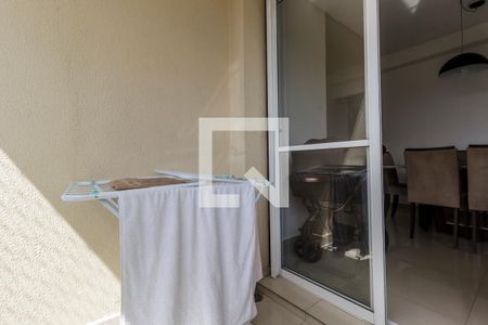 Varanda de apartamento à venda com 3 quartos, 74m² em Tamboré, Barueri