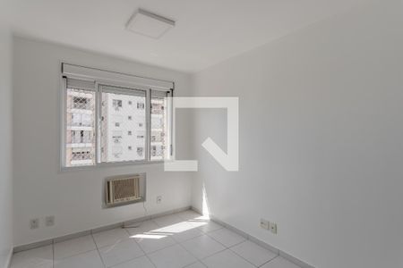 Suíte de apartamento para alugar com 2 quartos, 68m² em Passo D’areia, Porto Alegre