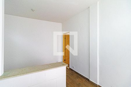 Sala/Cozinha de apartamento para alugar com 1 quarto, 50m² em Cidade dos Bandeirantes, São Paulo