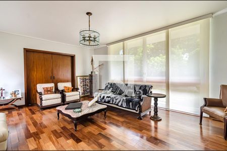 Sala de estar de casa para alugar com 5 quartos, 530m² em Vila Madalena, São Paulo