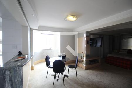 Sala de apartamento para alugar com 1 quarto, 160m² em Independência, Porto Alegre