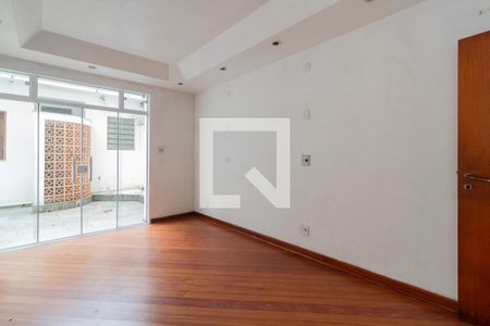 Casa para alugar com 165m², 4 quartos e 2 vagas Casa para alugar com 165m², 4 quartos e 2 vagasQuarto 3