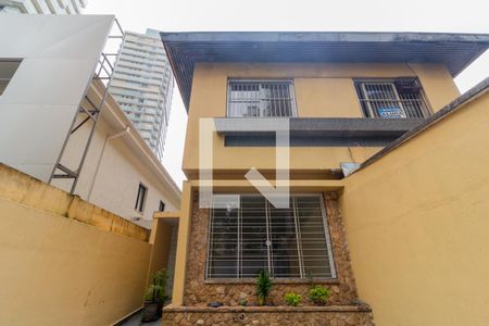 Casa para alugar com 165m², 4 quartos e 2 vagas Casa para alugar com 165m², 4 quartos e 2 vagasFachada