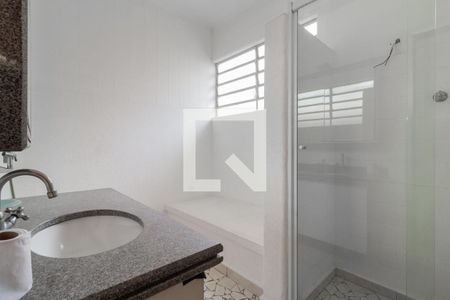 Casa para alugar com 165m², 4 quartos e 2 vagas Casa para alugar com 165m², 4 quartos e 2 vagasBanheiro 1