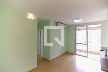 Sala de apartamento para alugar com 1 quarto, 39m² em Super Quadra Morumbi, São Paulo