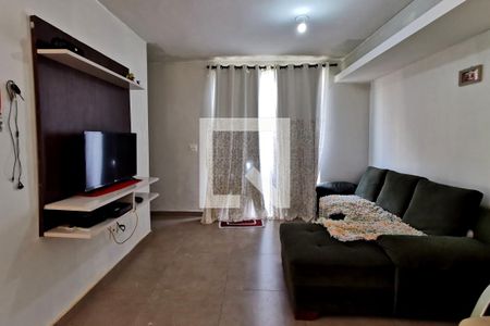 Casa de condomínio à venda com 80m², 3 quartos e 2 vagasSala