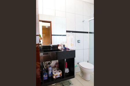 Banheiro da Suíte de casa para alugar com 3 quartos, 220m² em Parque Novo Oratório, Santo André