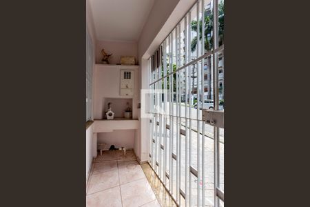 Varanda de casa para alugar com 3 quartos, 142m² em Liberdade, São Paulo