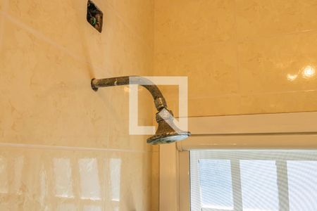 Casa à venda com 329m², 4 quartos e 4 vagas Casa à venda com 329m², 4 quartos e 4 vagasDetalhe do Banheiro Social