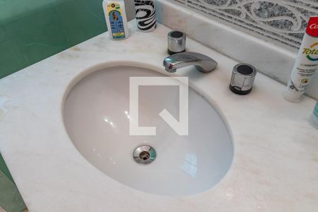 Casa à venda com 329m², 4 quartos e 4 vagas Casa à venda com 329m², 4 quartos e 4 vagasDetalhe do Banheiro da Suíte 1