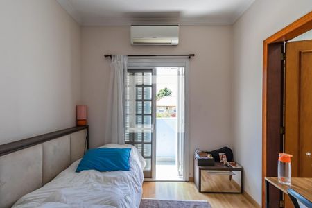 Casa à venda com 329m², 4 quartos e 4 vagas Casa à venda com 329m², 4 quartos e 4 vagasSuíte 1