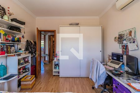 Casa à venda com 329m², 4 quartos e 4 vagas Casa à venda com 329m², 4 quartos e 4 vagasQuarto 1