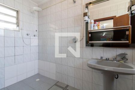 Banheiro da Suíte de casa à venda com 3 quartos, 150m² em Vila Zamataro, Guarulhos