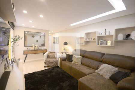 Sala de TV de casa à venda com 4 quartos, 270m² em Vila Santo Estefano, São Paulo