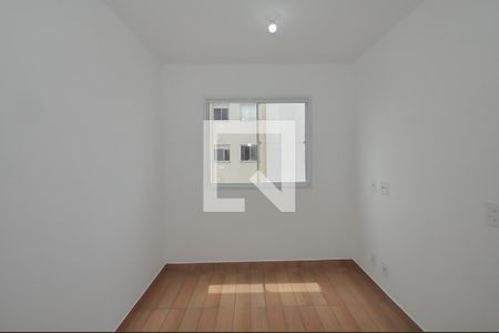 Sala de apartamento para alugar com 2 quartos, 41m² em Parque Arariba, São Paulo