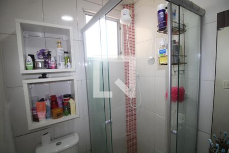 Banheiro de apartamento à venda com 2 quartos, 39m² em Mato Grande, Canoas