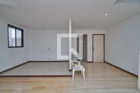 Sala de apartamento à venda com 2 quartos, 150m² em Tijuca, Rio de Janeiro