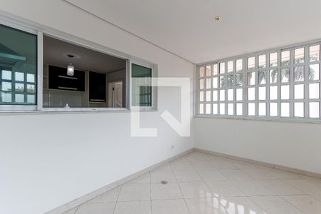 Sala 3 de casa para alugar com 4 quartos, 384m² em Vila Albertina, São Paulo