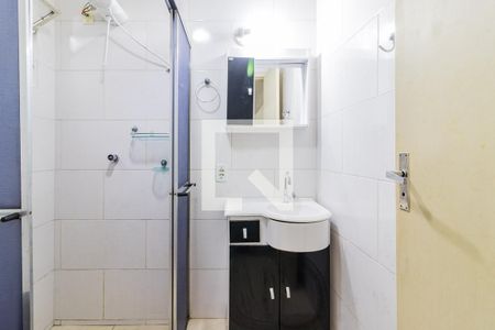 Banheiro de apartamento à venda com 1 quarto, 47m² em Centro Histórico, Porto Alegre